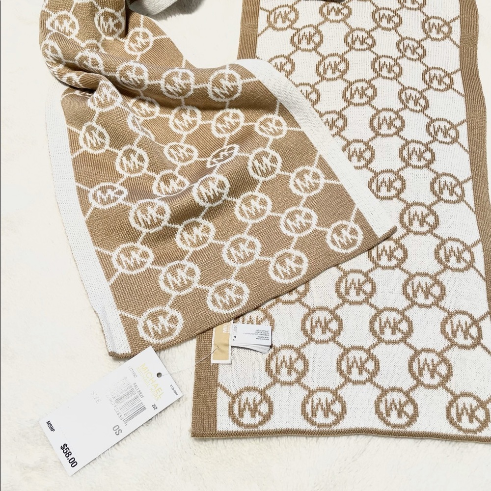 NWT MICHAEL KORS MK Logo Beanie Hat & Scarf Set - Picture 7 of 9